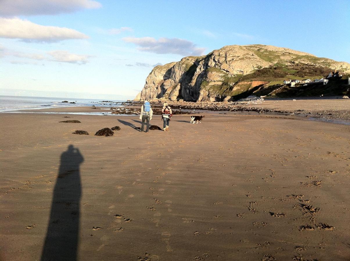 Superb Cintra Beachside Apartments Llandudno Buitenkant foto