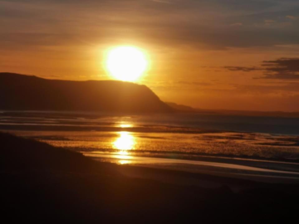 Superb Cintra Beachside Apartments Llandudno Buitenkant foto