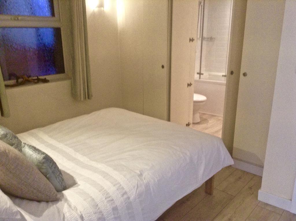 Superb Cintra Beachside Apartments Llandudno Kamer foto